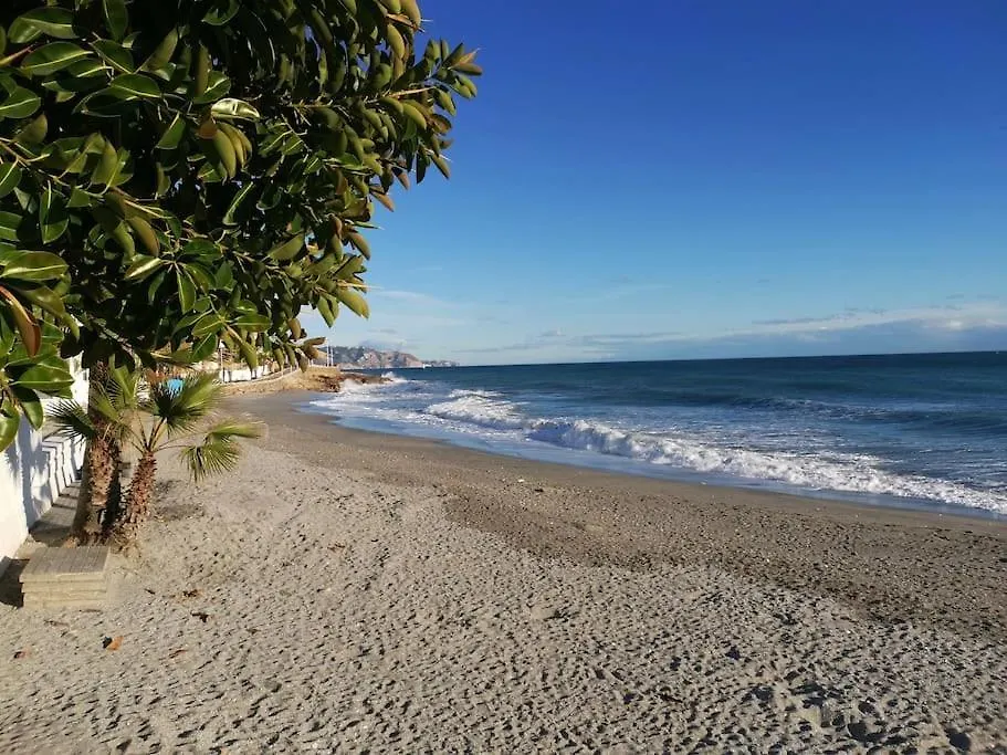 Luminoso Atico Cerca De La Playa Con Piscina Y Garaje Apartment Nerja Spain
