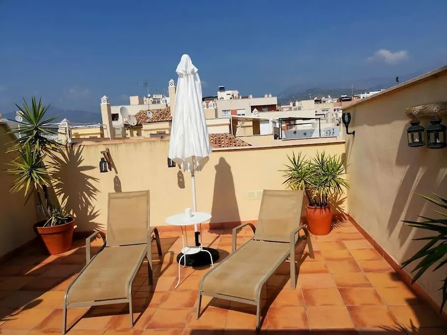 Luminoso Atico Cerca De La Playa Con Piscina Y Garaje Apartment Nerja